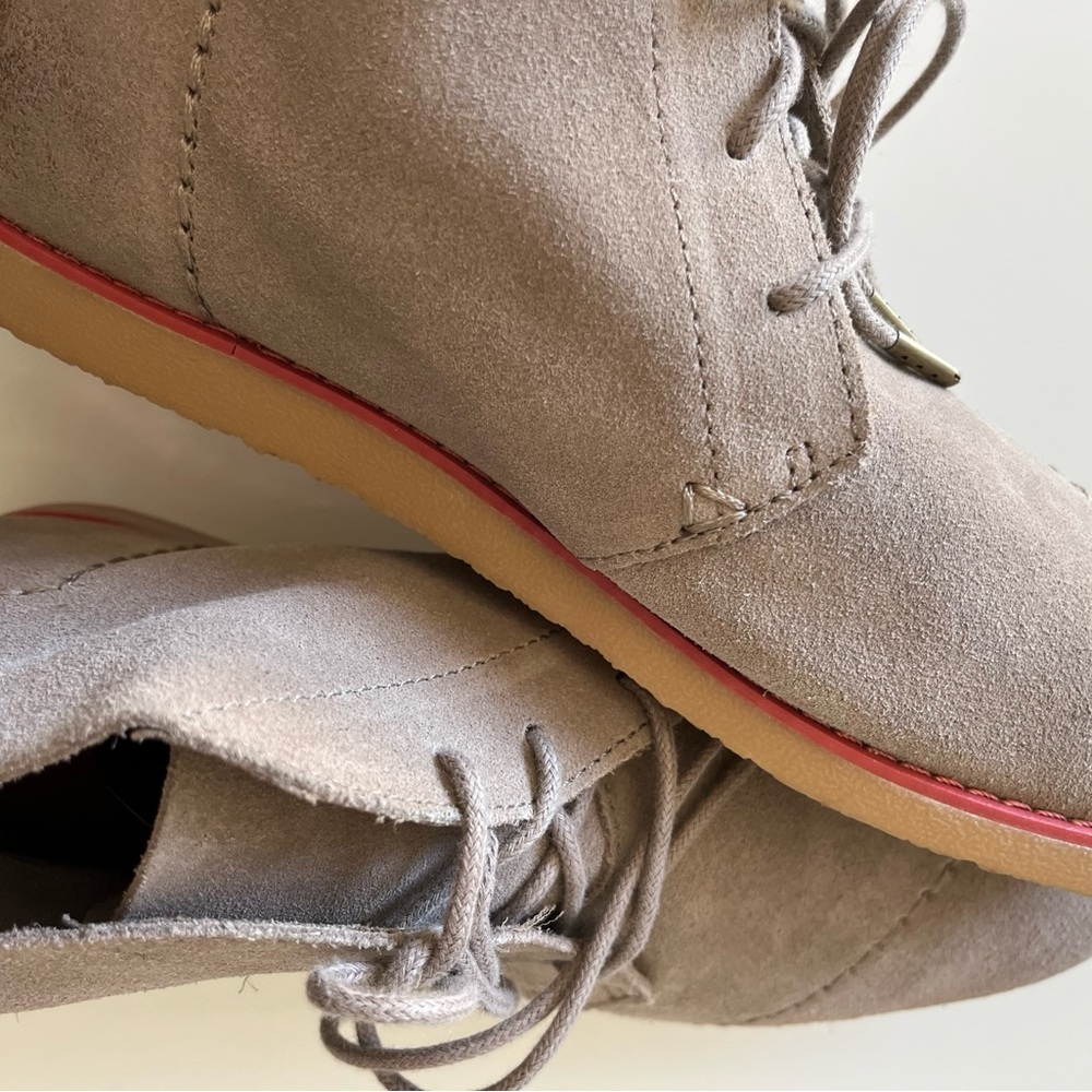 Tom’s suede boots